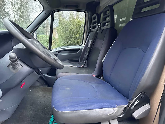 Iveco - 40c15 - daily bakwagen - 7-vfh-80 - afbeelding 6 van  16