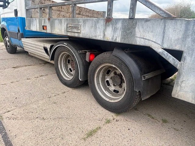 Iveco - daily - 3.0 177 pk be combinatie 15.000 kg samenstel - 35c18 300 - jeepas- van - 2008 - afbeelding 19 van  35