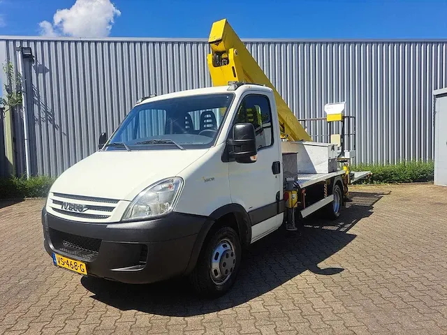 Iveco - daily - 35c12 375 - bedrijfswagen met telescooparm - afbeelding 12 van  35