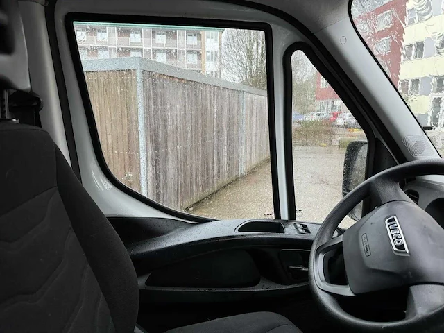 Iveco - daily - 35s13v 2.3 352 h3 l - bedrijfswagen - afbeelding 9 van  41