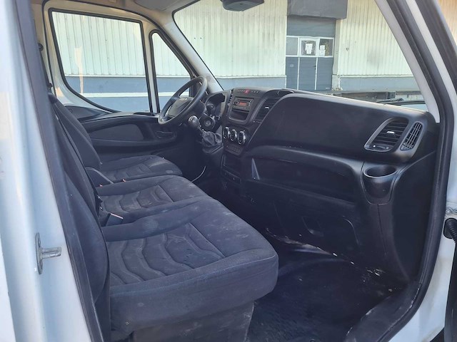 Iveco - daily - 35s15v 2.3 352 h2 l - v-038-pr - afbeelding 3 van  12