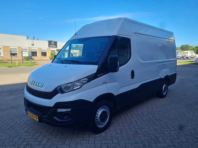 Iveco - daily - 35s15v 2.3 352 h2 l - v-038-pr - afbeelding 1 van  12
