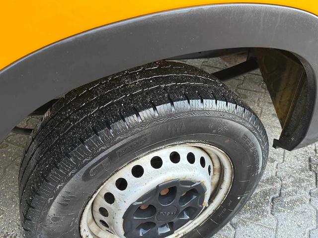 Iveco - daily - 35s16v 2.3 352 h3 l2 - bedrijfswagen - afbeelding 19 van  46