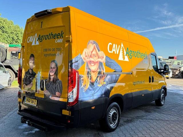 Iveco - daily - 35s16v 2.3 352 h3 l2 - bedrijfswagen - afbeelding 34 van  46