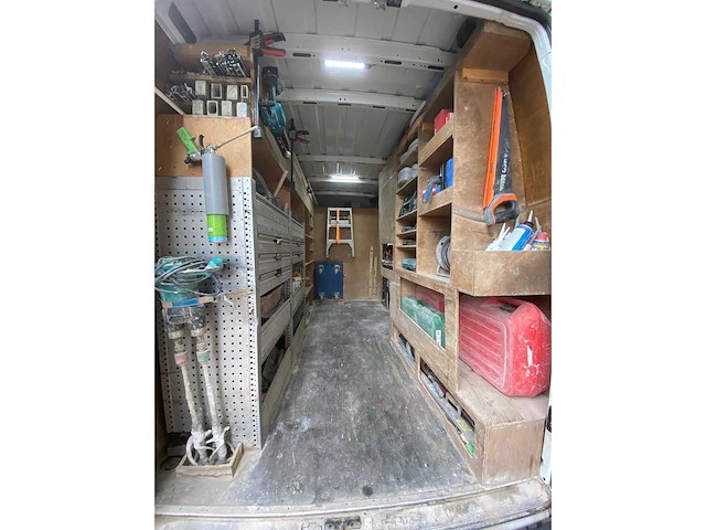 Iveco - daily - 35s16v 2.3 352 l2h2 - bedrijfswagen - afbeelding 2 van  13