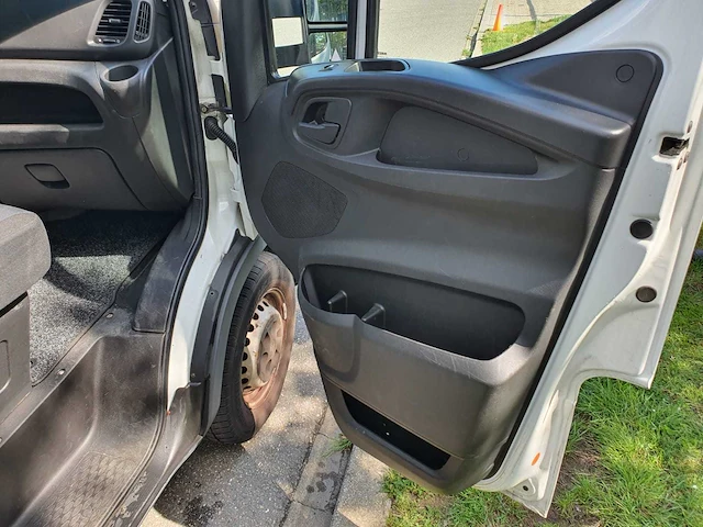 Iveco - daily - 35s16v 2.3 410 h2 - bedrijfswagen - afbeelding 13 van  35