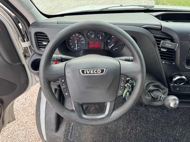 Iveco - daily - 35s16v 2.3 410 h2 - vhn-12-t - 2017 - afbeelding 11 van  22
