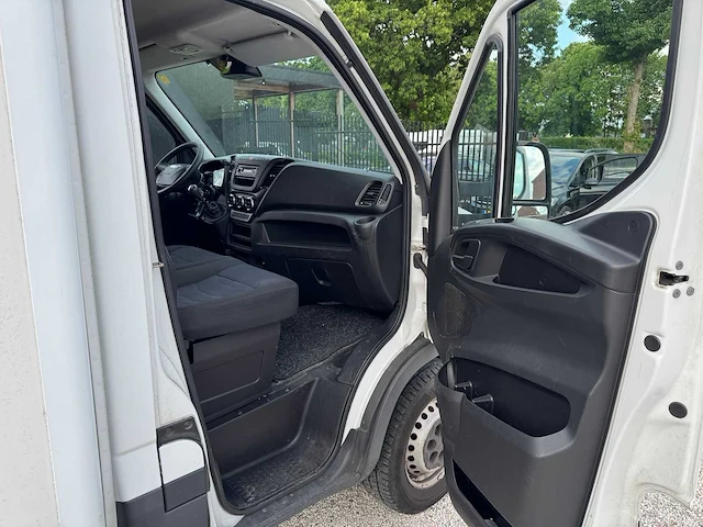 Iveco - daily - 35s16v 2.3 410 h2 - vhn-12-t - 2017 - afbeelding 21 van  22