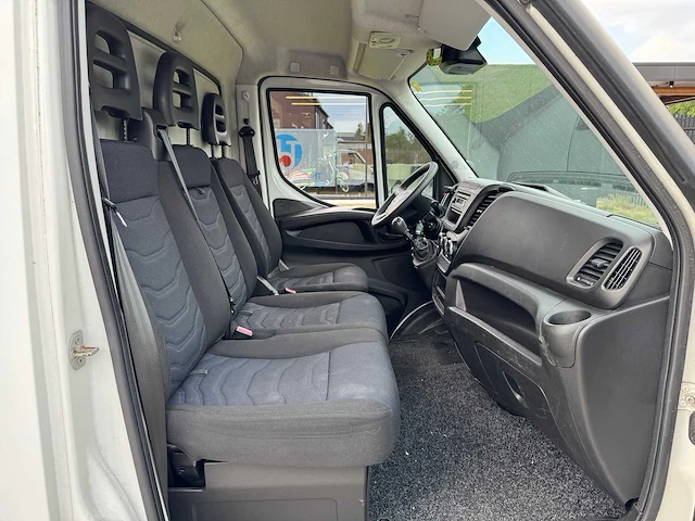 Iveco - daily - 35s16v 2.3 410 h2 - vhn-12-t - 2017 - afbeelding 22 van  22