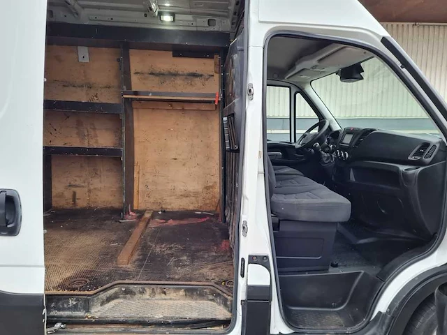 Iveco - daily - 35s17v 3.0 352 h1 - vht-91-j - afbeelding 10 van  14