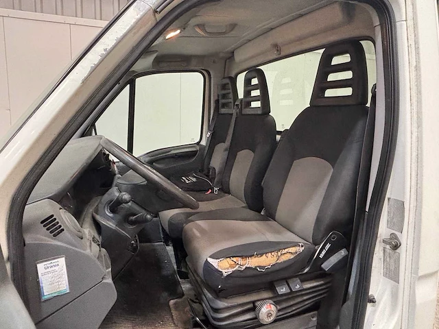 Iveco - daily - 40c18 300 - be trekker - 2011 - van - afbeelding 2 van  33