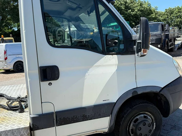 Iveco - daily - 40c18 300 - bedrijfswagen be trekker - afbeelding 3 van  30