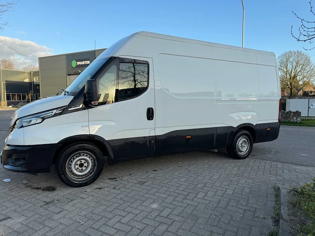 Iveco - daily 35-140 - 35s14v 2.3 352 - bedrijfswagen - afbeelding 21 van  25