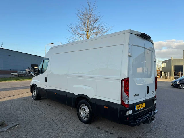 Iveco - daily 35-140 - 35s14v 2.3 352 - bedrijfswagen - afbeelding 22 van  25