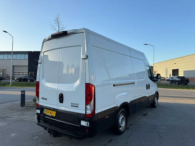 Iveco - daily 35-140 - 35s14v 2.3 352 - bedrijfswagen - afbeelding 24 van  25