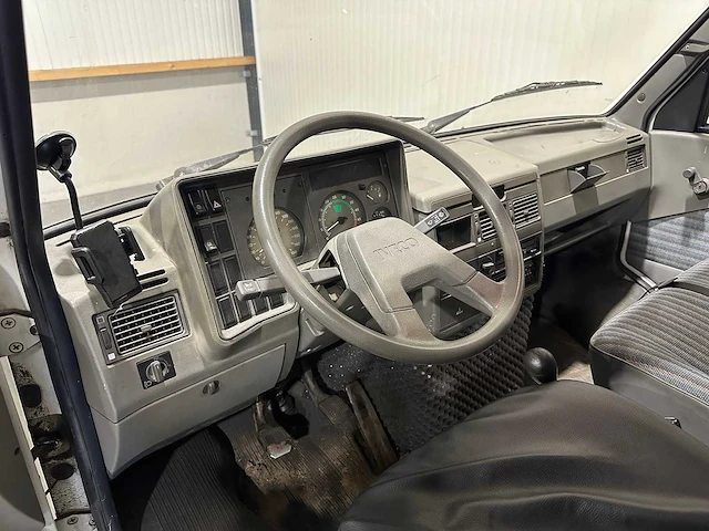 Iveco - daily veewagen/paardenwagen - 35.12 v tdic vs-82-gb - afbeelding 4 van  21