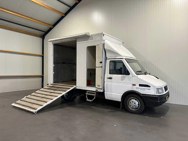 Iveco - daily veewagen/paardenwagen - 35.12 v tdic vs-82-gb - afbeelding 1 van  21