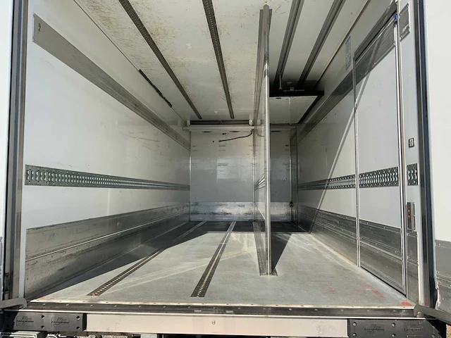Iveco - eurocargo - koelwagen - vrachtwagen - 2018 - afbeelding 14 van  36