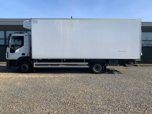Iveco - eurocargo - koelwagen - vrachtwagen - 2018 - afbeelding 12 van  36