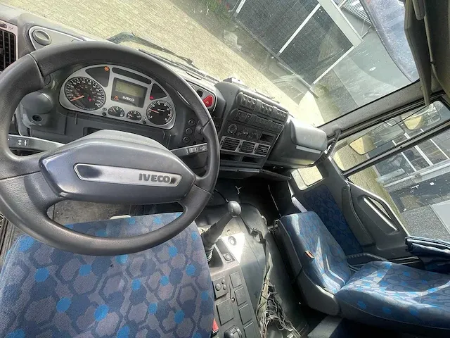 Iveco - eurocargo90e21 - vrachtwagen - 2004 - afbeelding 18 van  39