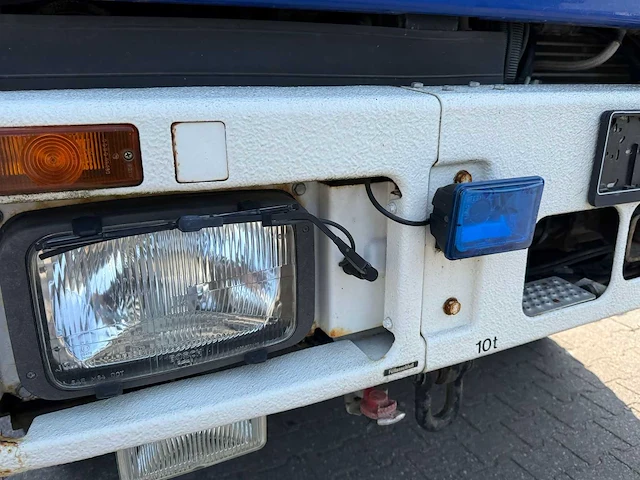 Iveco - eurotrakker - vrachtwagen - afbeelding 11 van  39