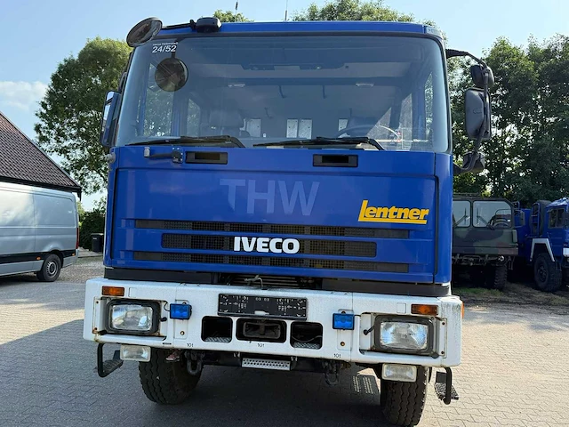 Iveco - eurotrakker - vrachtwagen - afbeelding 13 van  39