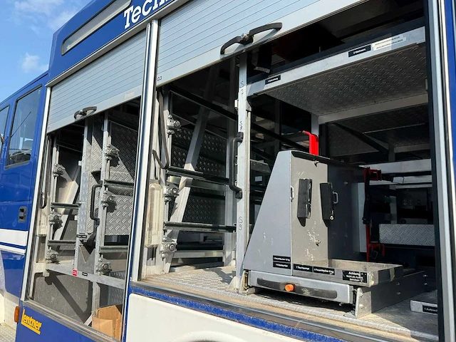 Iveco - eurotrakker - vrachtwagen - afbeelding 15 van  39