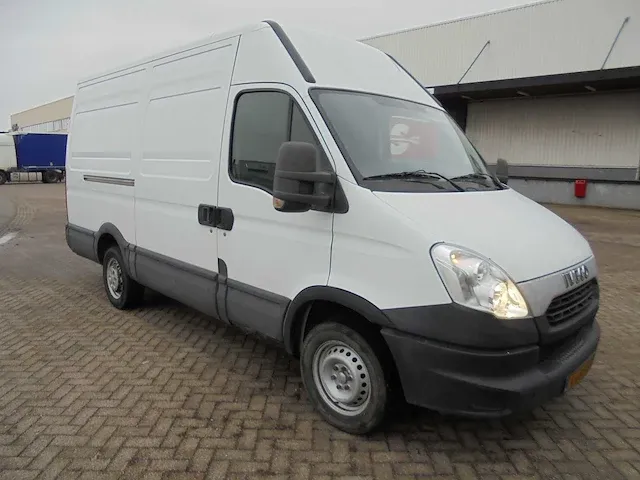 Iveco 35s15v 330 h2 v-685-gf - afbeelding 6 van  13