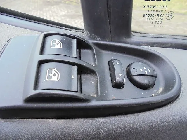 Iveco 35s15v 330 h2 v-685-gf - afbeelding 12 van  13