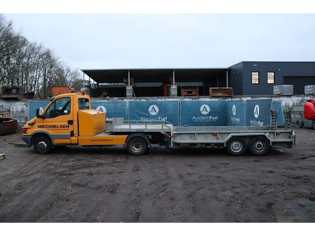 Iveco 40c diesel 2000 met oplegger veldhuizen p29-2 2000 - afbeelding 1 van  1