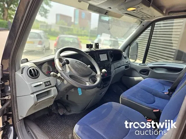 Iveco daily 29 l 12v 300 h2 9-vbb-15 - afbeelding 3 van  17