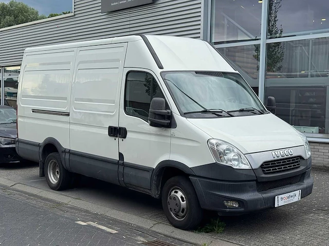 Iveco daily 35c13v 330 h3 van | vz-817-t i - afbeelding 1 van  19