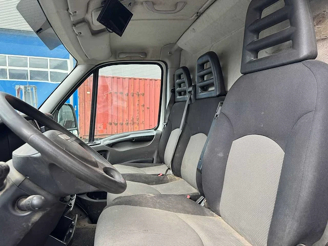 Iveco daily 35c13v 330 h3 van | vz-817-t i - afbeelding 15 van  19