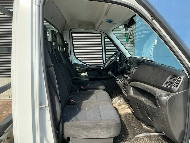 Iveco daily 35c15 3.0 410 bedrijfswagen - afbeelding 25 van  41