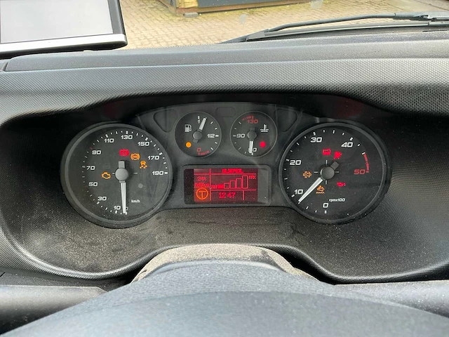Iveco daily 35c15 3.0 410 bedrijfswagen - afbeelding 31 van  41
