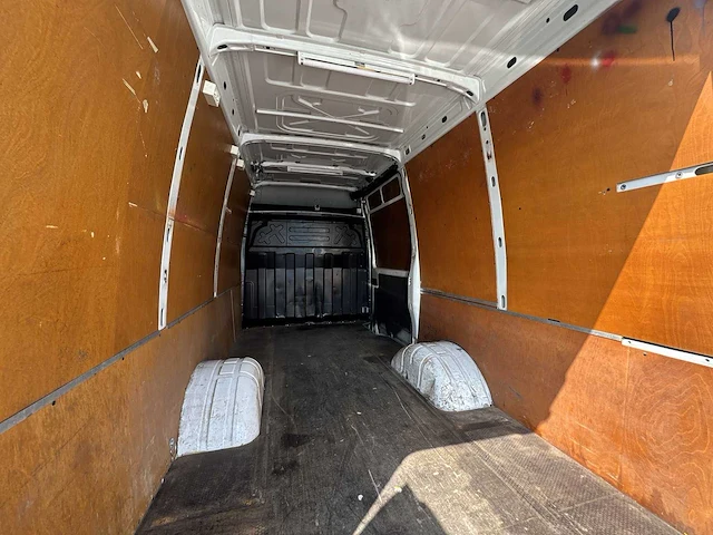 Iveco daily 35c15v 330 h3 van | 2-vxj-14 - afbeelding 4 van  26
