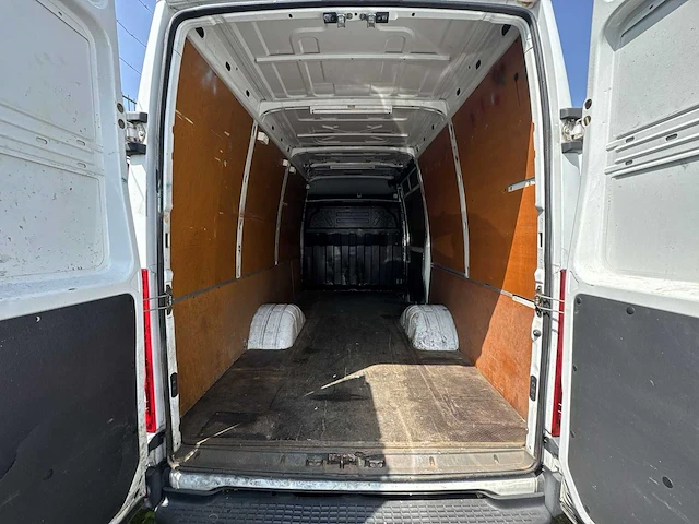 Iveco daily 35c15v 330 h3 van | 2-vxj-14 - afbeelding 7 van  26