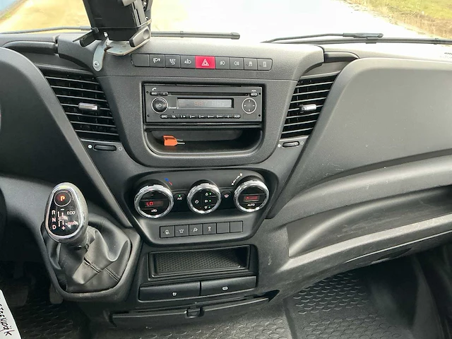 Iveco daily 35c17 3.0 375 automatic pick-up bedrijfswagen - afbeelding 17 van  37