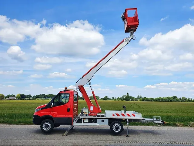 Iveco daily 35s12 2.3 375, multitel 160 alu, 116 pk, hoogwerker, 15 meter hoog, 3500 kg trekkracht, euro 6, vrx-69-p - afbeelding 1 van  33