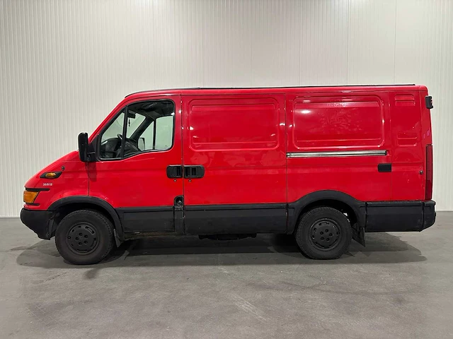 Iveco daily 35s13v 300 h1l2 met laadklep v-655-pd - afbeelding 14 van  20