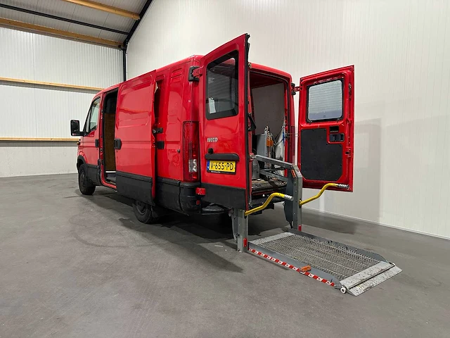 Iveco daily 35s13v 300 h1l2 met laadklep v-655-pd - afbeelding 18 van  20