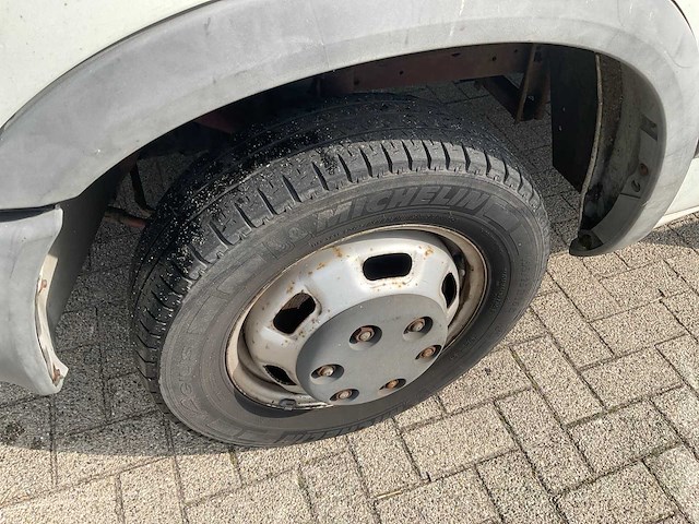 Iveco daily 40c12 375 paardenwagen klein rijbewijs - afbeelding 2 van  27