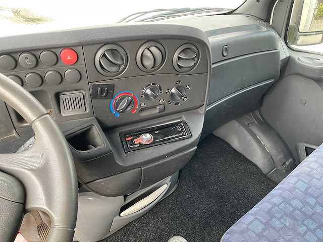 Iveco daily 40c12 375 paardenwagen klein rijbewijs - afbeelding 8 van  27