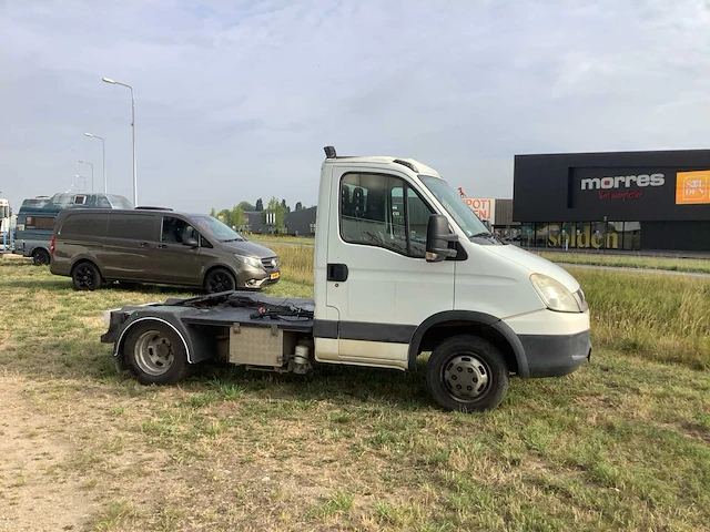 Iveco daily bedrijfswagen opleggertrekker - afbeelding 12 van  30