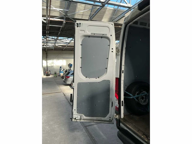 Iveco daily bedrijfswagen (v-381-bx) - afbeelding 15 van  35
