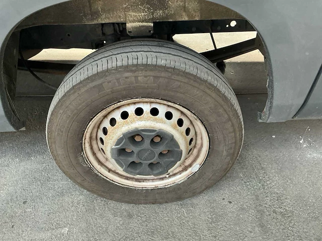 Iveco daily bedrijfswagen (v-381-bx) - afbeelding 28 van  35