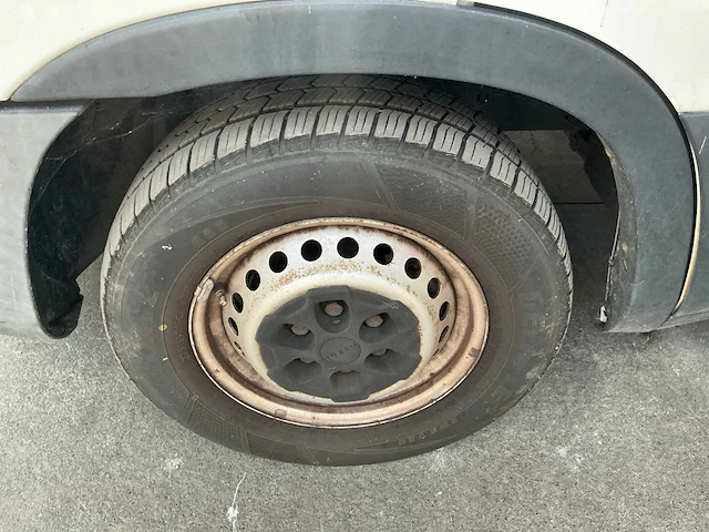 Iveco daily bedrijfswagen (v-381-bx) - afbeelding 29 van  35