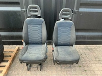 Iveco daily bestuurdersstoel (2x) - afbeelding 1 van  3