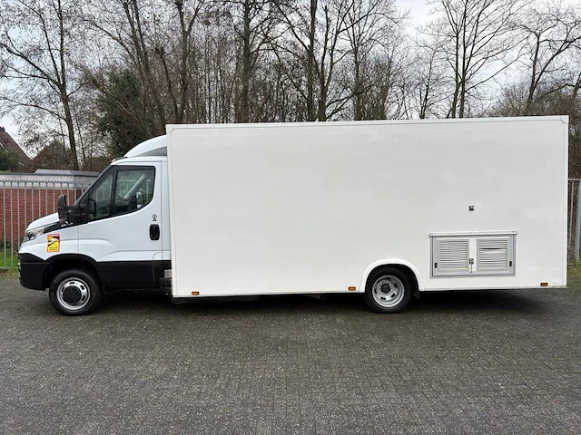 Iveco daily marktkraam - bedrijfswagen (motorschade) - afbeelding 12 van  18