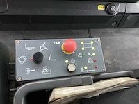 Iveco euro trakker vrachtwagen met haakarmsysteem - afbeelding 16 van  21